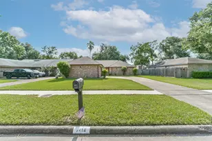 3218 Cherry Creek Dr, Missouri City, TX 77459 - Photo 2