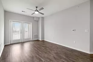 2551 N Guadalupe St, Seguin, TX 78155 - Photo 8