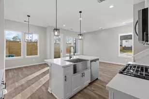 5925 Wheatley Ln, Houston, TX 77091 - Photo 16