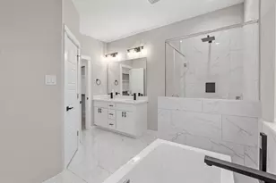 5925 Wheatley Ln, Houston, TX 77091 - Photo 30