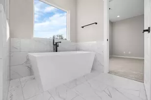 5925 Wheatley Ln, Houston, TX 77091 - Photo 32