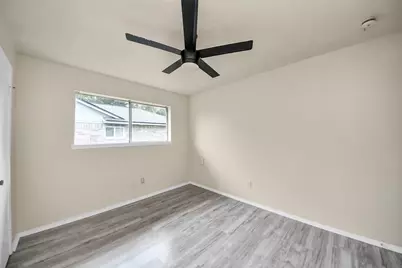 5322 Bulen Avenue, Friendswood, TX 77546 - Photo 32