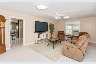 1403 N Avenue F, Freeport, TX 77541 - Photo 10