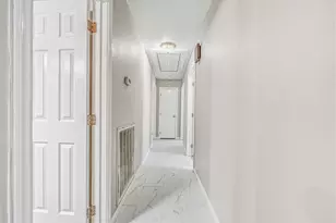 1318 55th St, Galveston, TX 77551 - Photo 22