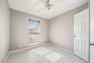 1318 55th St, Galveston, TX 77551 - Photo 20