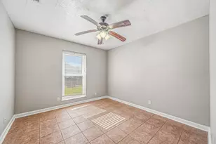 1318 55th St, Galveston, TX 77551 - Photo 30