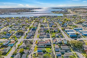 1318 55th St, Galveston, TX 77551 - Photo 6