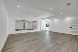 12564 Memorial Dr, Houston, TX 77024 - Photo 38