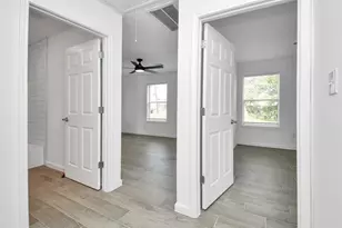 212 N 2nd St, La Porte, TX 77571 - Photo 8