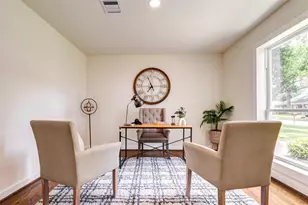 2731 Manila Ln, Houston, TX 77043 - Photo 10