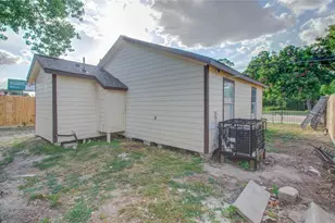 1051 W Little York Rd, Houston, TX 77091 - Photo 6