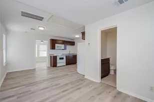 1051 W Little York Rd, Houston, TX 77091 - Photo 26
