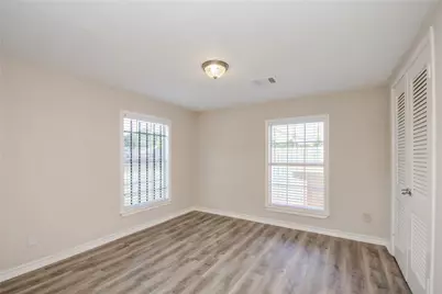 1051 W Little York Road, Houston, TX 77091 - Photo 16
