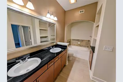 1901 Post Oak Boulevard #3101, Houston, TX 77056 - Photo 12