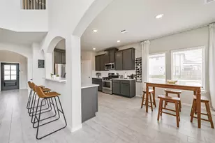 361 Selah Ct, Alvin, TX 77511 - Photo 8