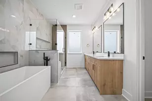 1928 Laverne St, Houston, TX 77080 - Photo 32
