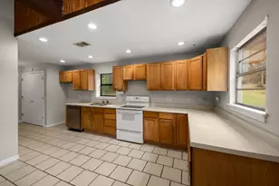 17868 Dogwood Dr, Conroe, TX 77303 - Photo 12