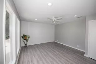 435 3rd St, San Leon, TX 77539 - Photo 14