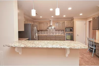 515 Regency Drive, El Campo, TX 77437 - Photo 14