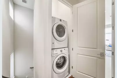 1004 California Street #203, Houston, TX 77006 - Photo 30