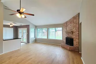 2702 N Brompton Dr, Pearland, TX 77584 - Photo 2