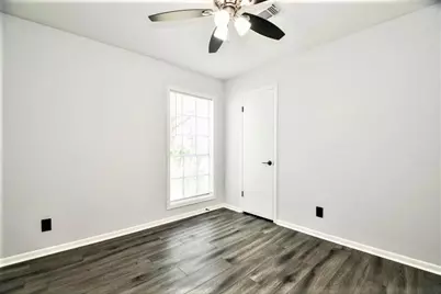 2404 Oaks Drive, Pasadena, TX 77502 - Photo 10