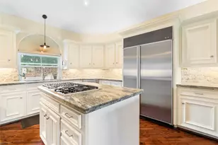 1734 Forestlake Dr, Sugar Land, TX 77479 - Photo 14