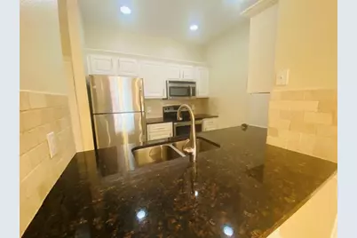 1919 Post Oak Park Dr Drive #3210, Houston, TX 77027 - Photo 4