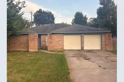 112 Birch Street, Lake Jackson, TX 77566 - Photo 1