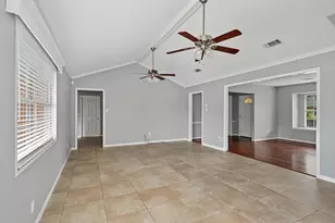 9319 Fairdale Ln, Houston, TX 77063 - Photo 10