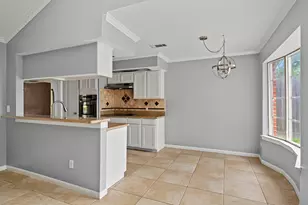 9319 Fairdale Ln, Houston, TX 77063 - Photo 12