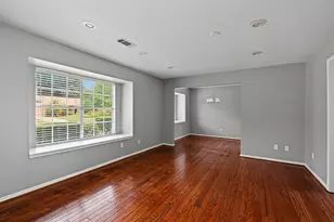 9319 Fairdale Ln, Houston, TX 77063 - Photo 4