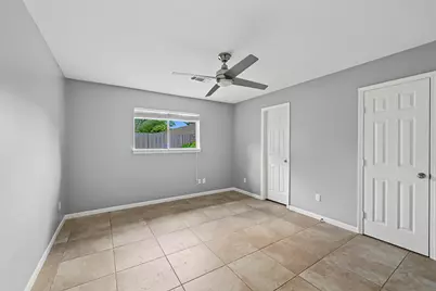 9319 Fairdale Lane, Houston, TX 77063 - Photo 16