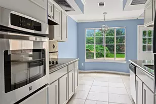 9319 Fairdale Ln, Houston, TX 77063 - Photo 14