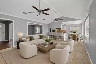 9319 Fairdale Ln, Houston, TX 77063 - Photo 8