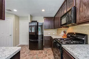 3414 Hunter's Canyon, Baytown, TX 77521 - Photo 26