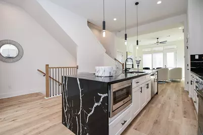 5609 Val Verde Street #C, Houston, TX 77057 - Photo 18