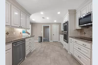 227 Faust Lane, Houston, TX 77024 - Photo 12