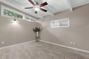 227 Faust Ln, Houston, TX 77024 - Photo 20