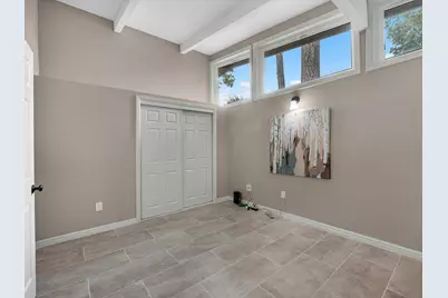 227 Faust Lane, Houston, TX 77024 - Photo 22
