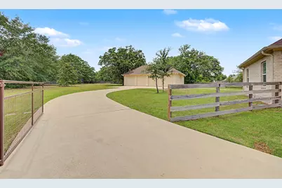 3903 Bravo Court, Bryan, TX 77808 - Photo 28