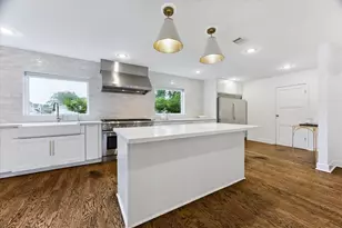 2503 Stoney Brook Dr, Houston, TX 77063 - Photo 12