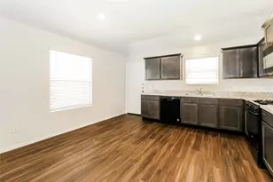 1084 Burkes Rdg Trl, Conroe, TX 77301 - Photo 4