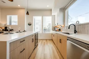 412 N Nagle St, Houston, TX 77003 - Photo 16