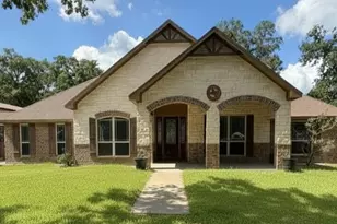 325 Planter Pointe Dr, Normangee, TX 77871 - Photo 2