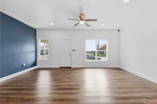 122 E James St, Baytown, TX 77520 - Photo 12