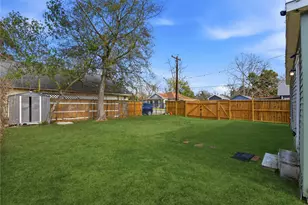 122 E James St, Baytown, TX 77520 - Photo 38