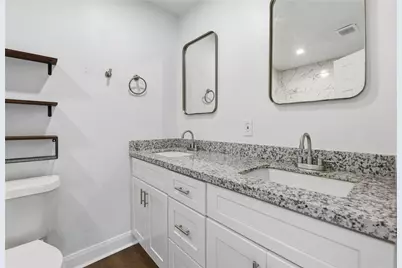 122 E James Street, Baytown, TX 77520 - Photo 26