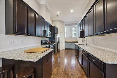 615 W 24th Street, Houston, TX 77008 - Photo 8