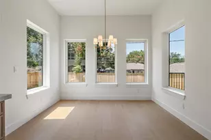 4009 Newshire Dr, Houston, TX 77025 - Photo 10